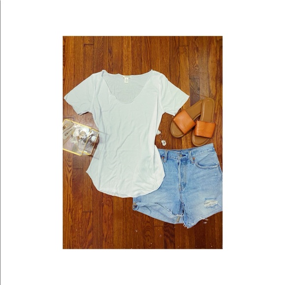 Tops - Picture 2 of 2